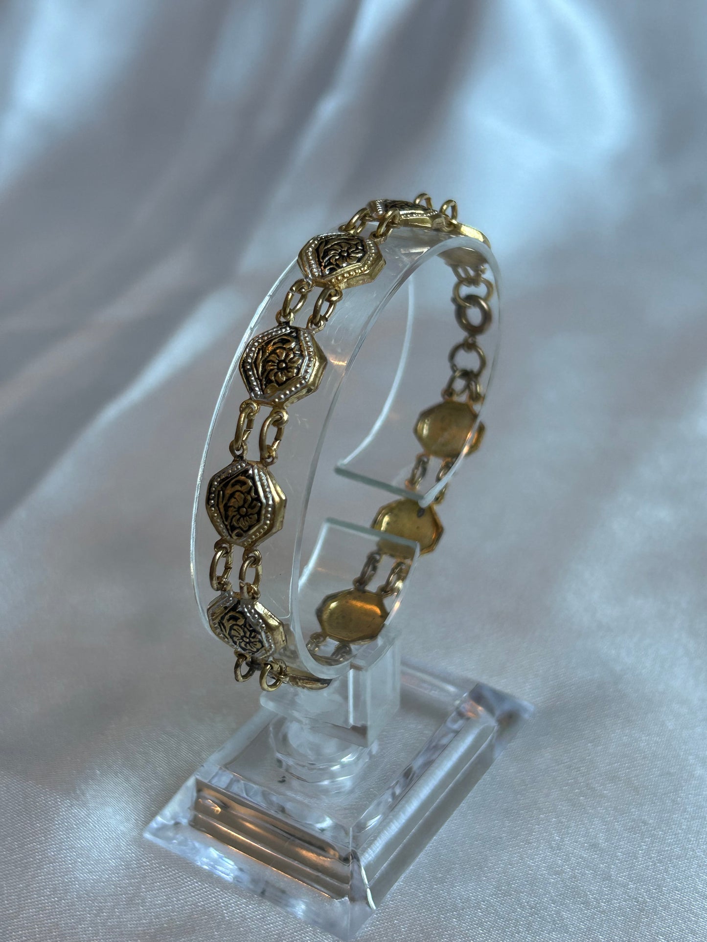 Bracelet en or de Tolède vintage femme de seconde main fleur