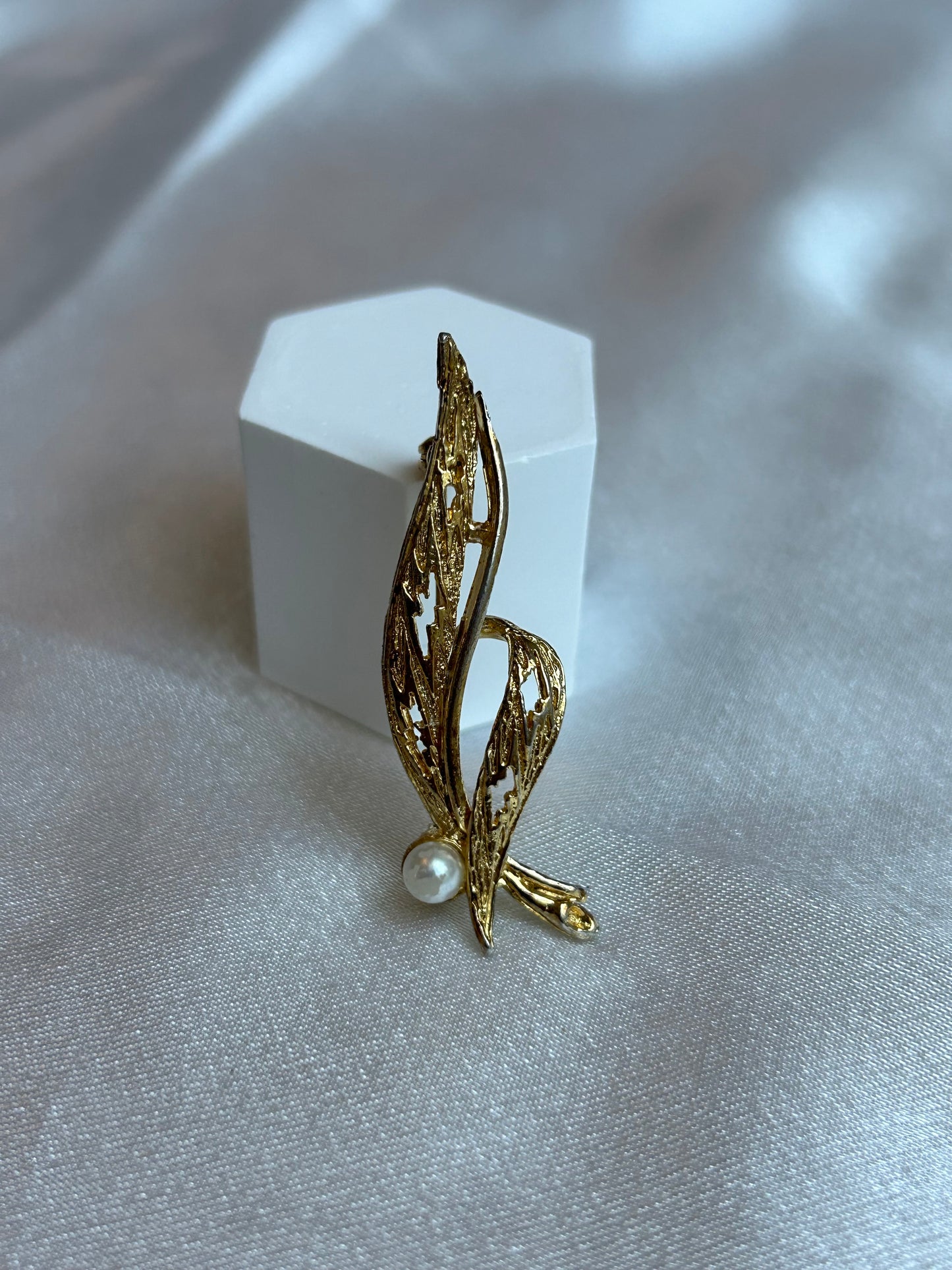 Broche vintage doré à perle femme