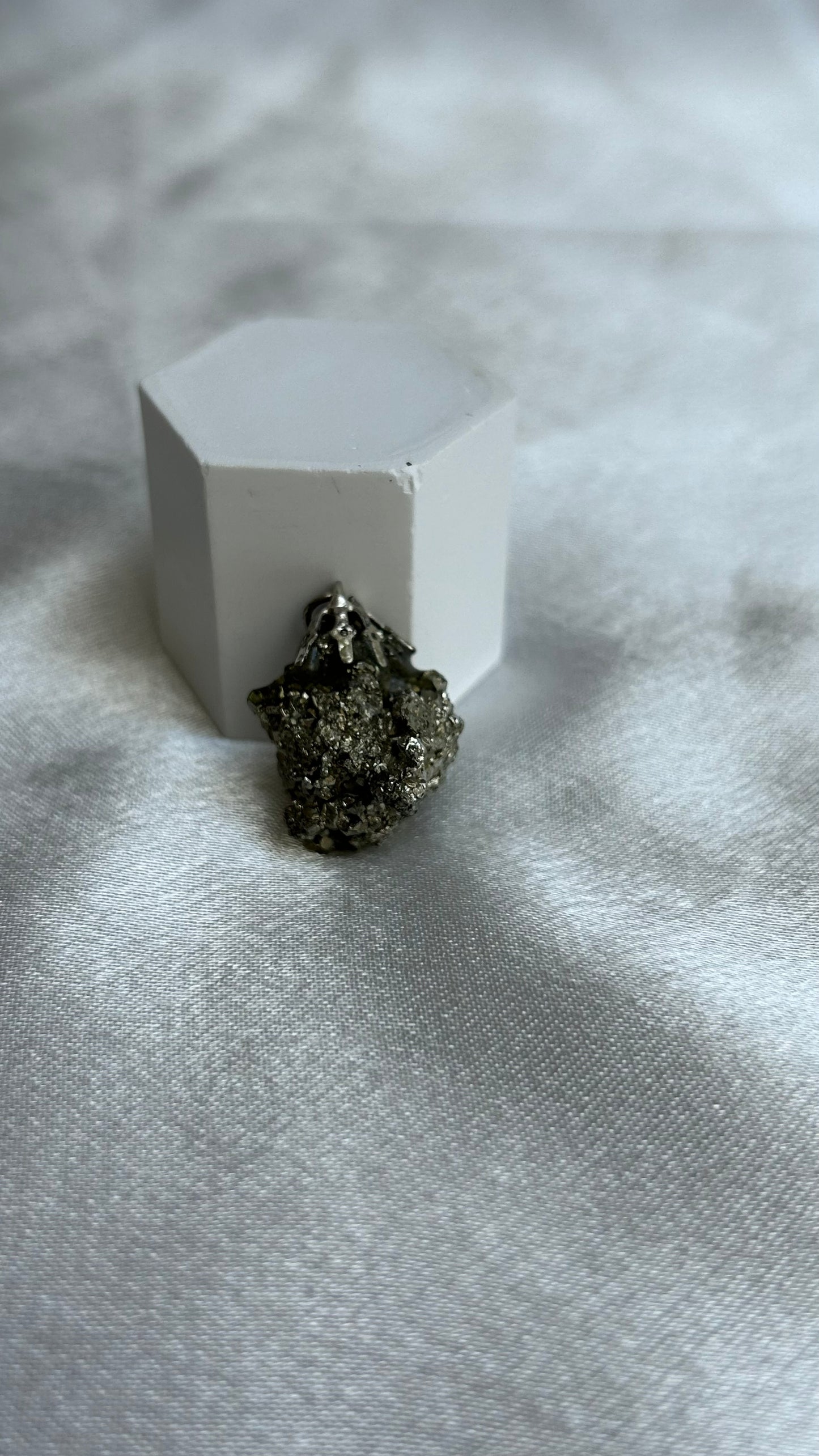 Pendentif pierre vintage au choix