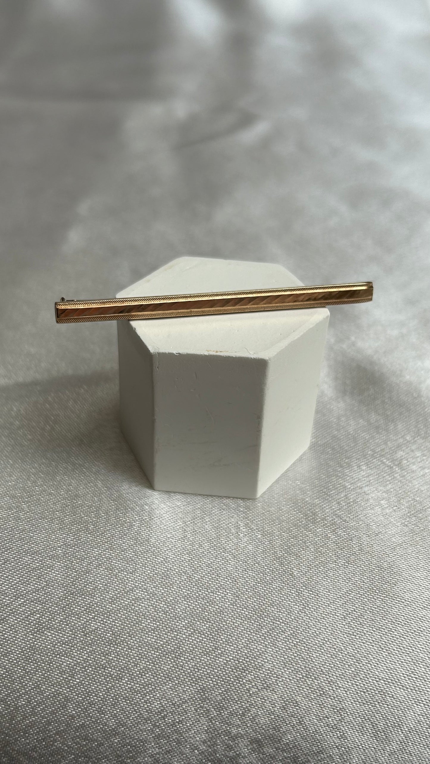 Broche vintage rectangle doré