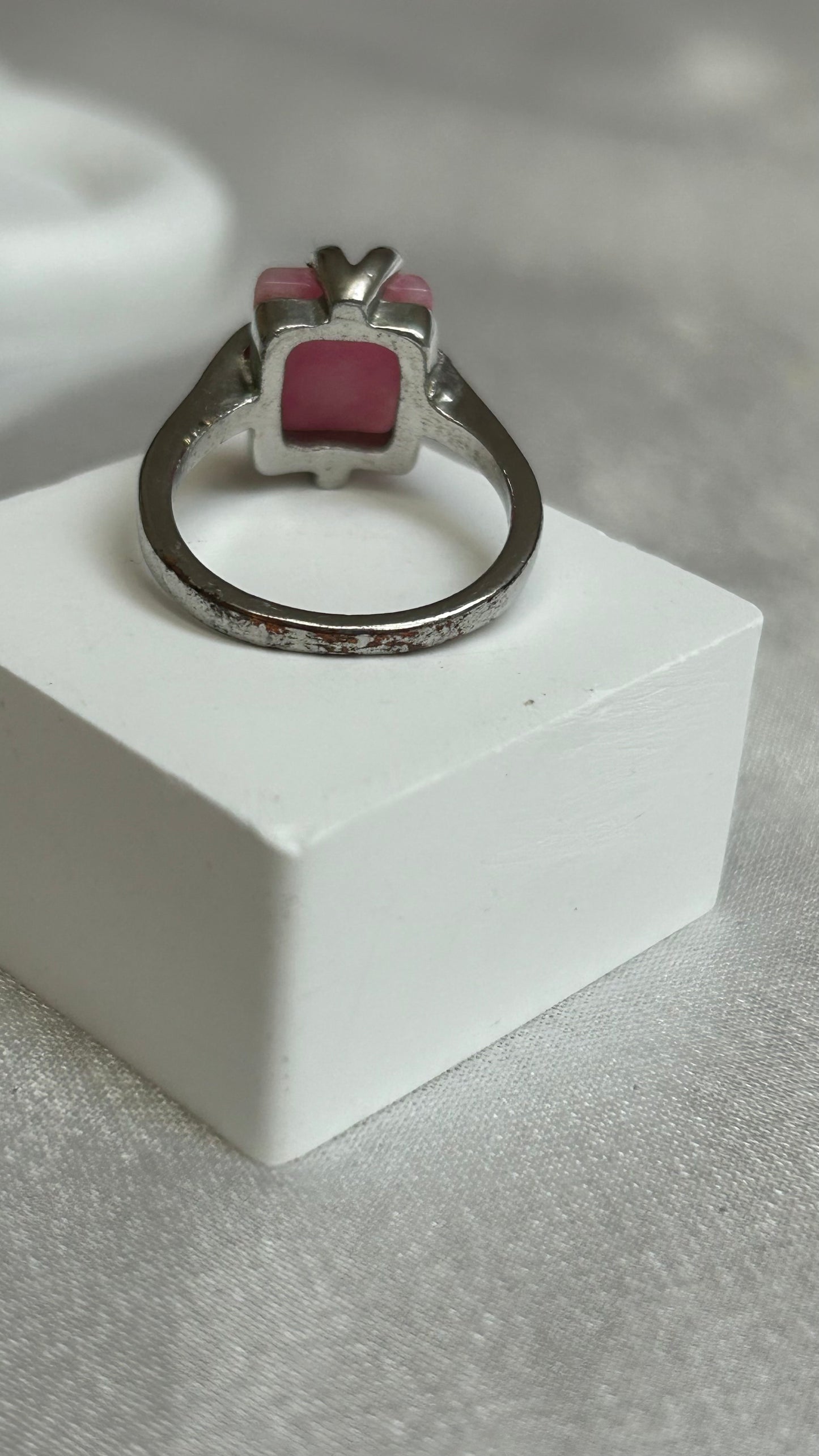 Bague vintage argenté et pierre rose taille 55