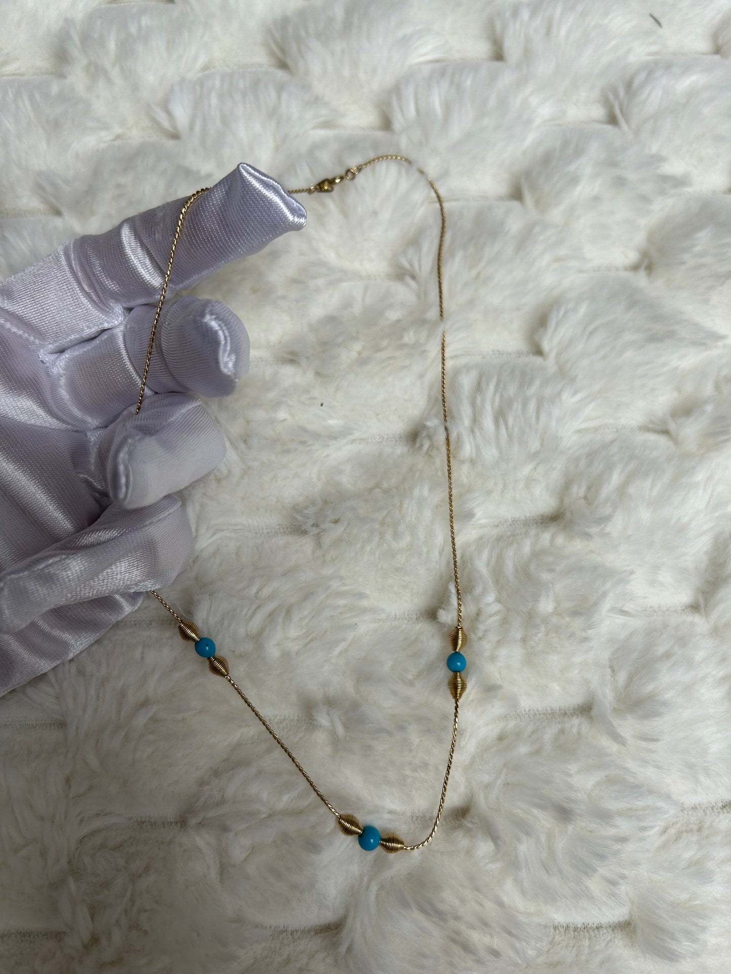 Collier vintage doré et bleu fantaisie