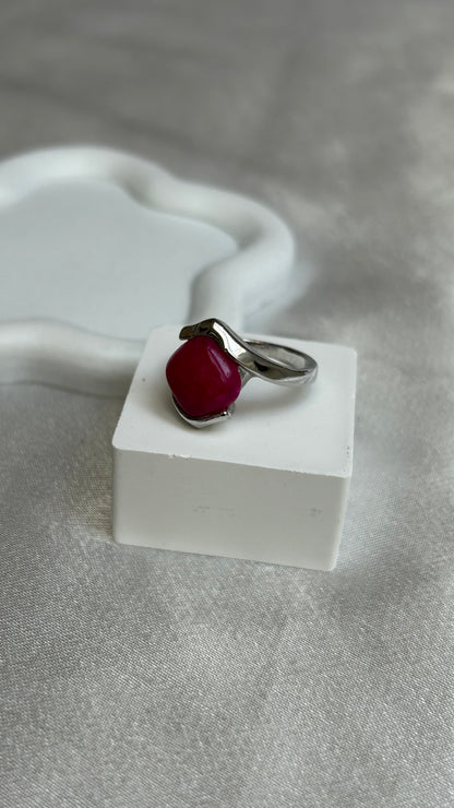 Bague vintage argenté et pierre rose fuseau taille 59