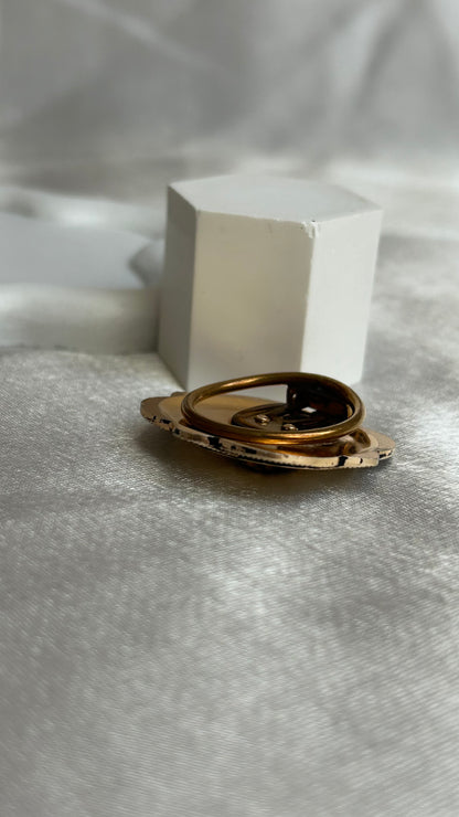 Broche dorée à fleurs style bronze