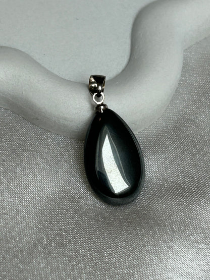 Pendentif vintage pierre grise noir et argenté