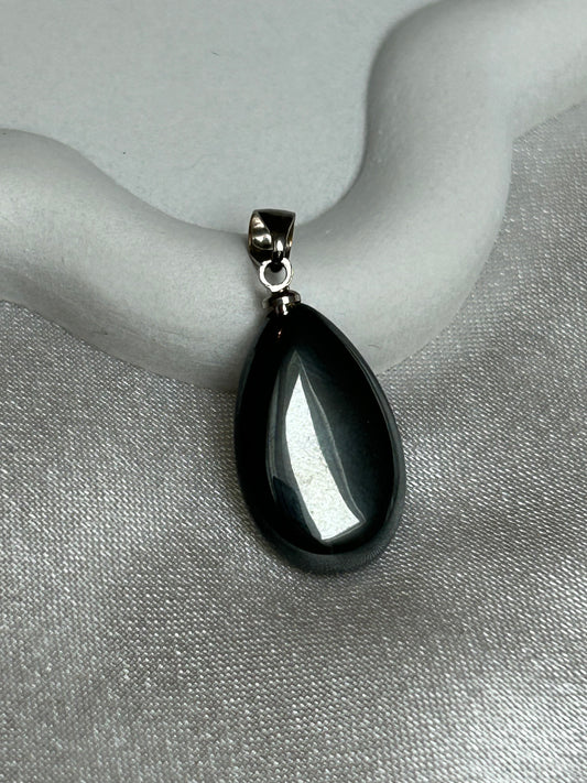 Pendentif vintage pierre grise noir et argenté