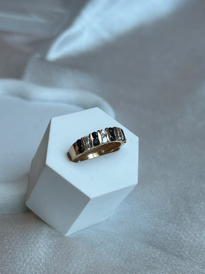 Bague en plaqué or taille 51 et pierre bleu nuit et transparente