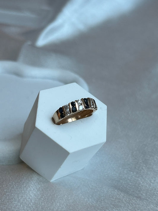 Bague en plaqué or taille 51 et pierre bleu nuit et transparente