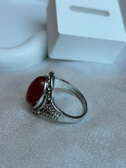 Bague vintage pierre rouge taille 59-60