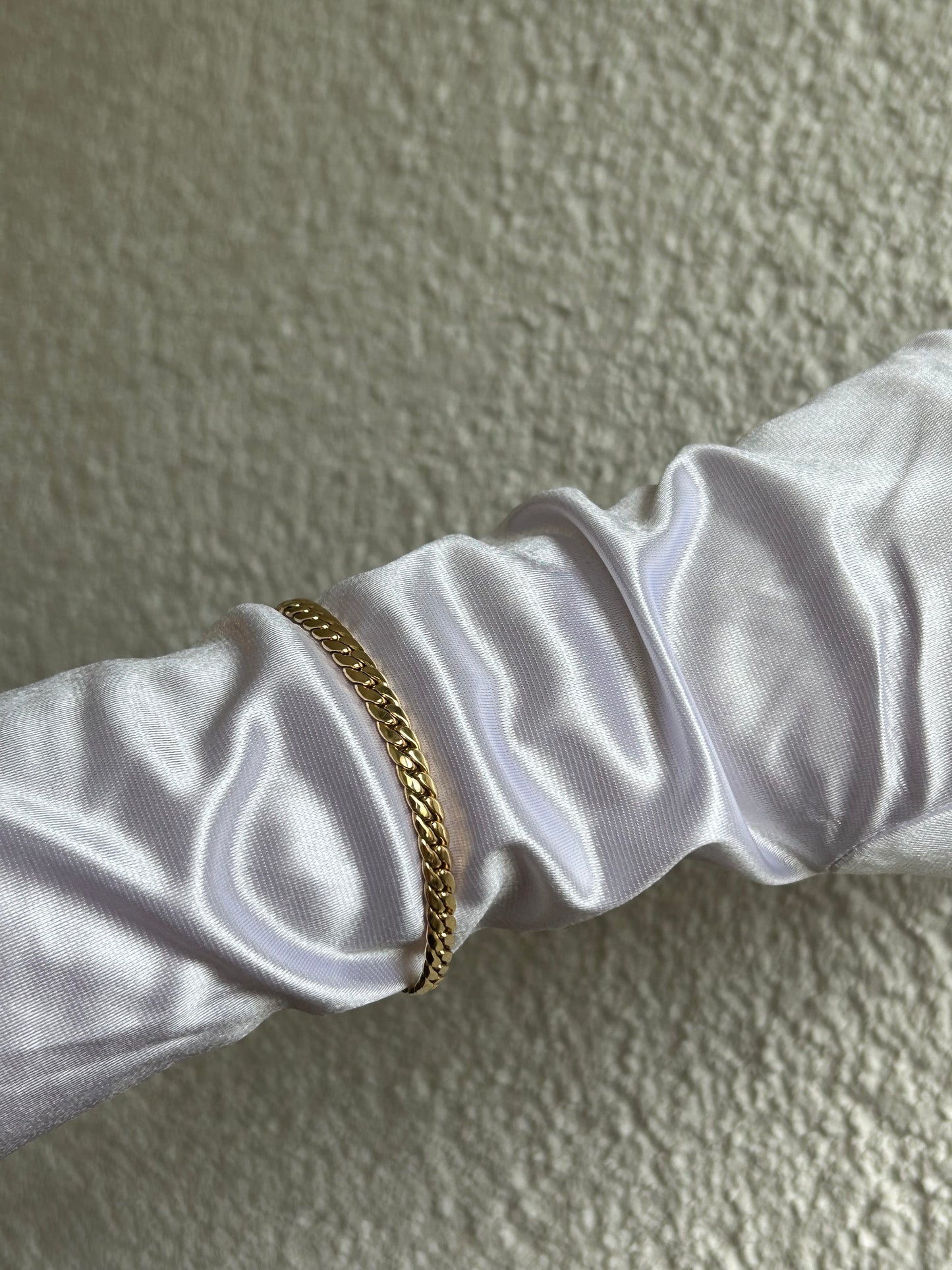 Magnifique bracelet en plaqué or d’occasion maille anglaise