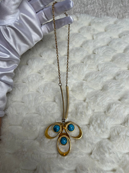 Jolie collier vintage fantaisie doré et pierre turquoise