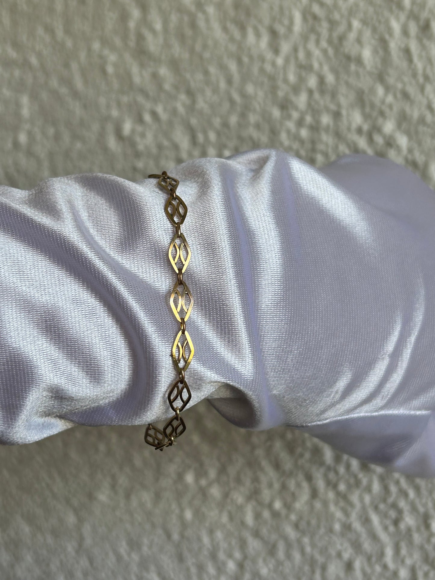 Splendide bracelet en plaqué or mailles ovales