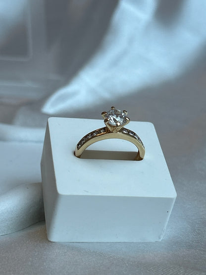 Splendide Bague Solitaire avec Strass en Plaqué Or