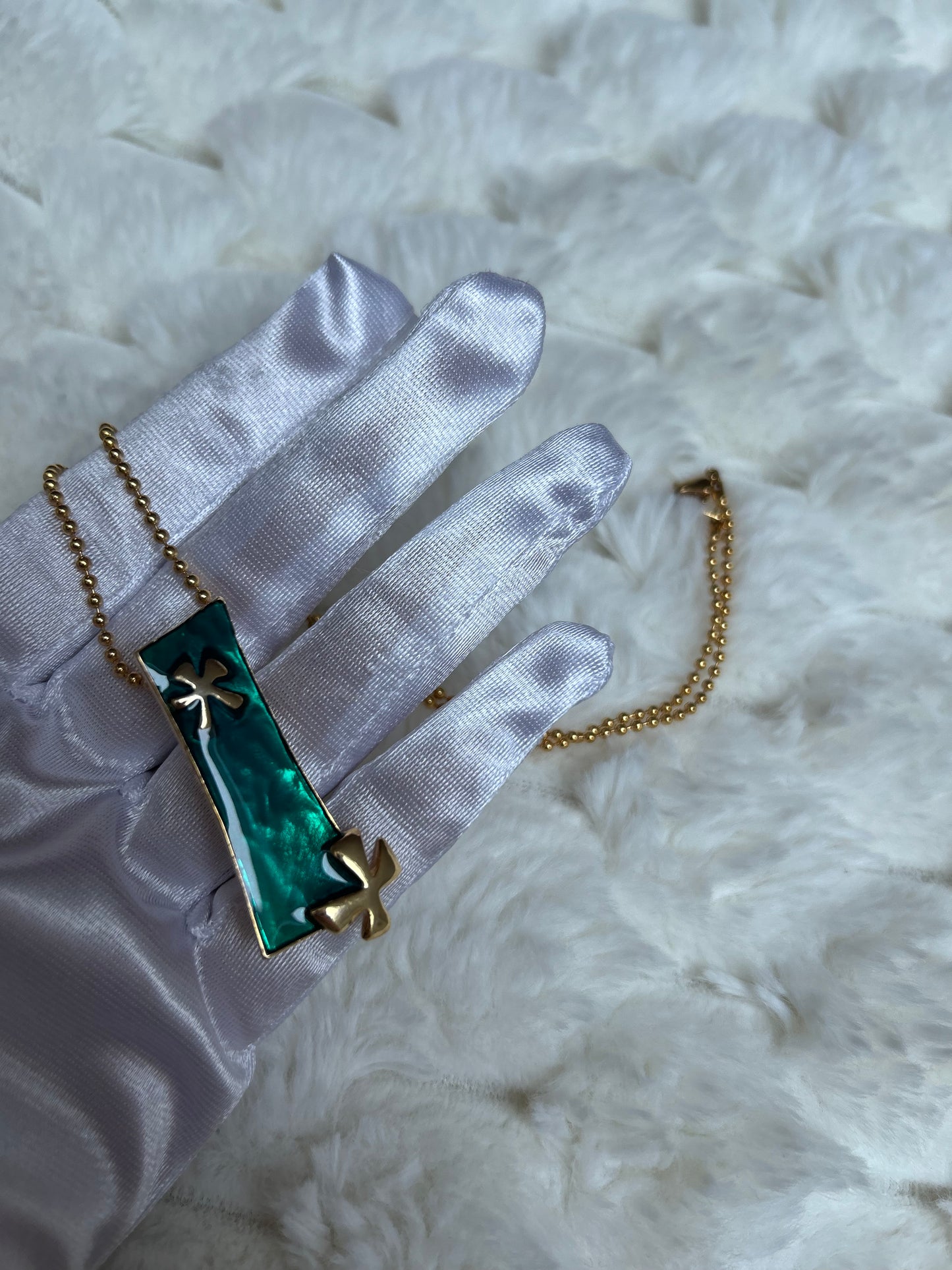 Magnifique collier d’occasion avec pendentif atypique