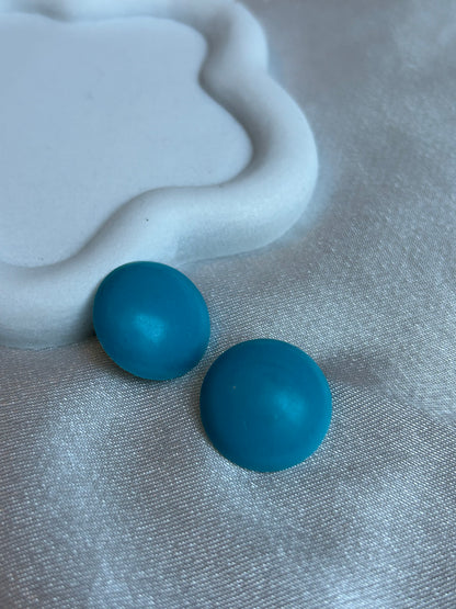 Boucles d’oreilles pins vintage bleue