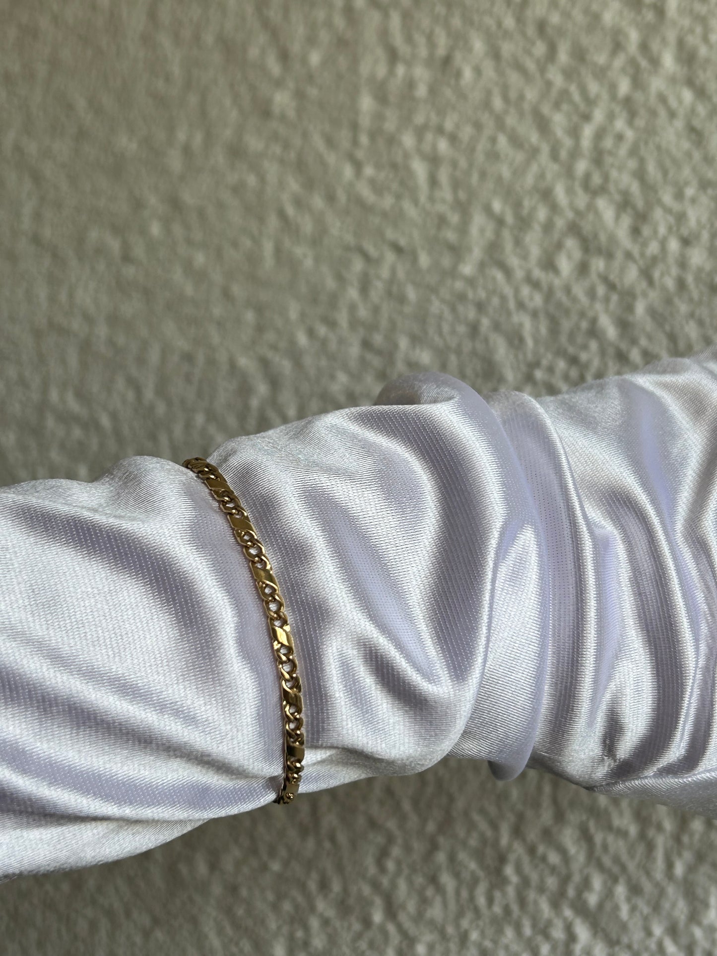 Bracelet en plaqué or maille atypique doré