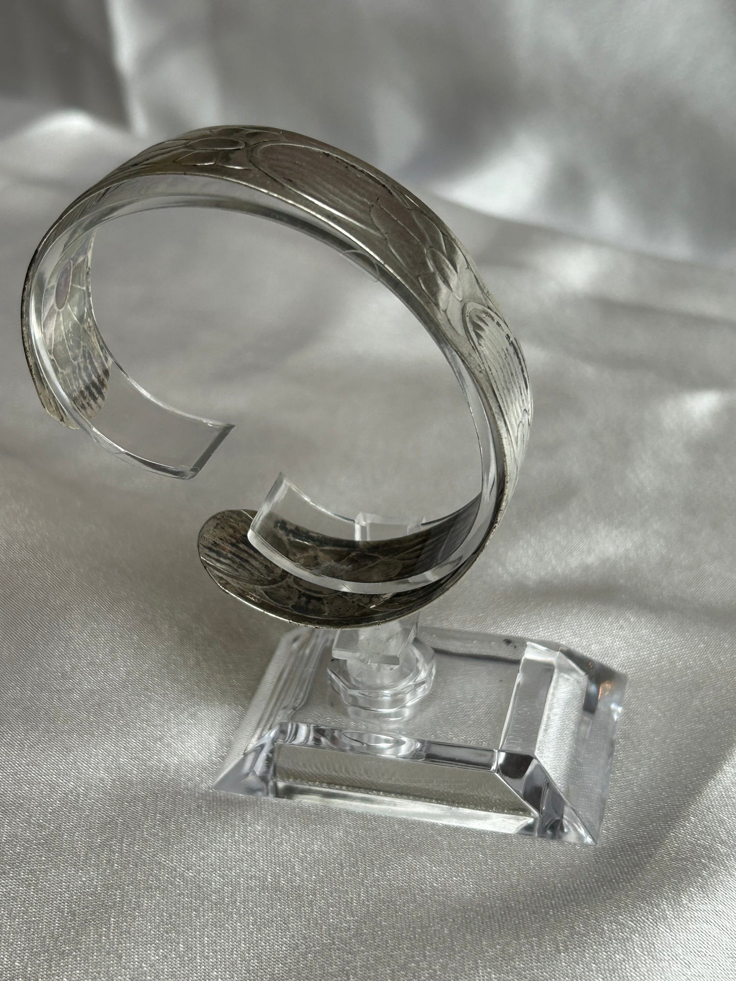 Bracelet jonc en argent vieilli