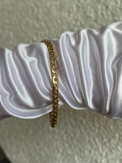 Splendide bracelet maille plates plaqué or d’occasion