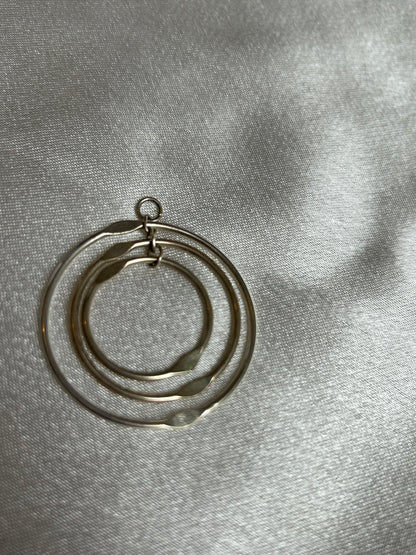 Pendentif vintage argenté 3 cercles atypique