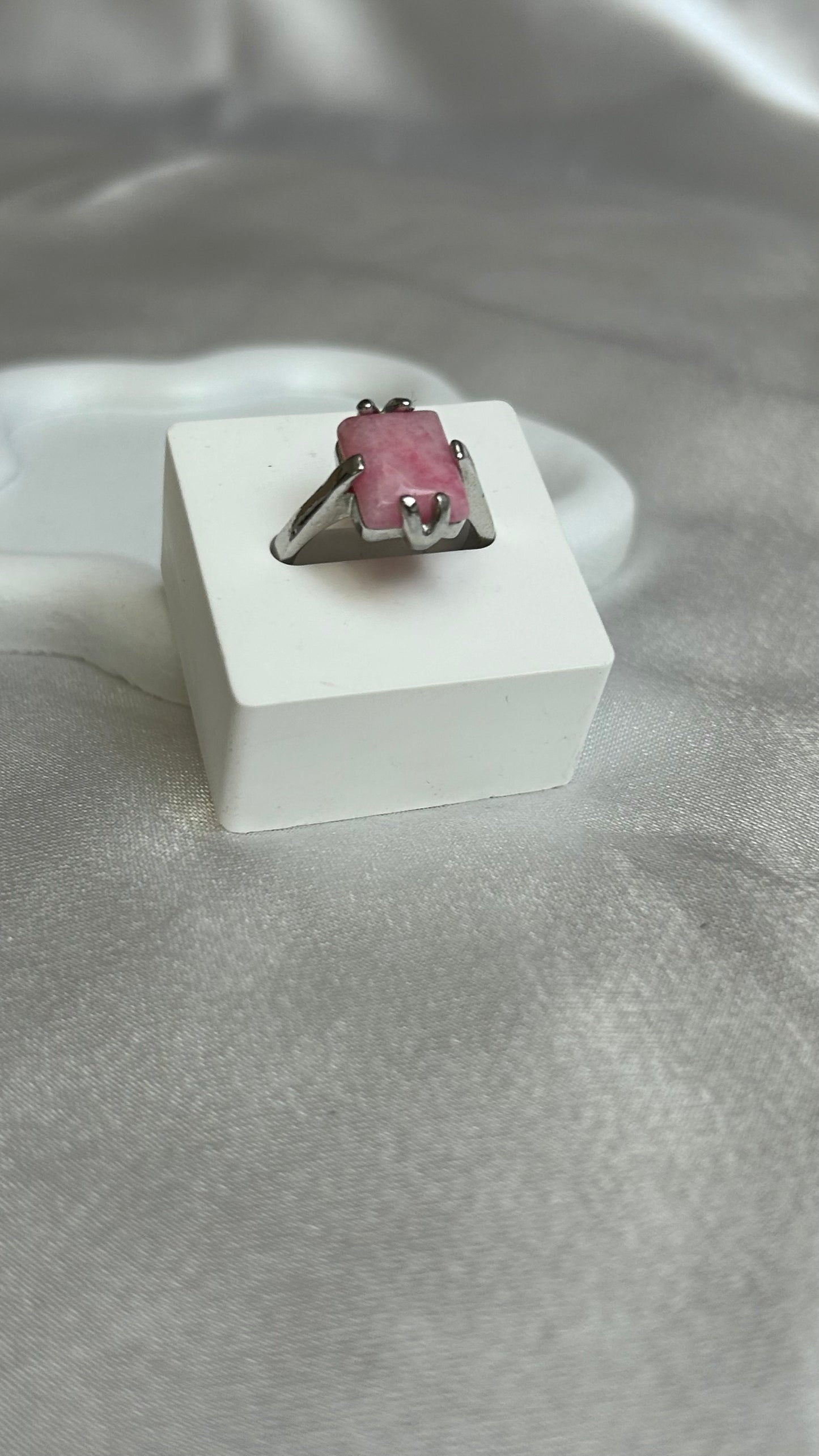 Bague vintage argenté et pierre rose taille 55