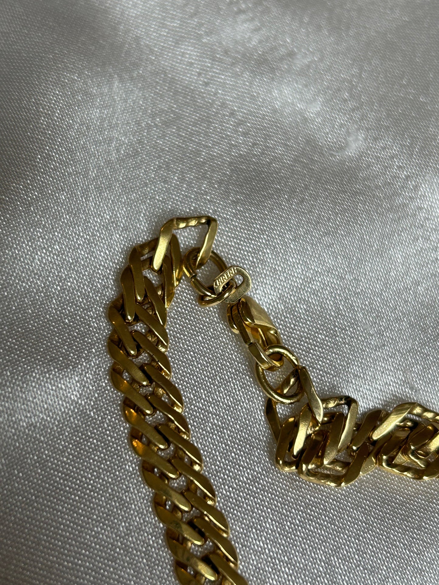 Collier en plaqué or grosses mailles anglaises plates