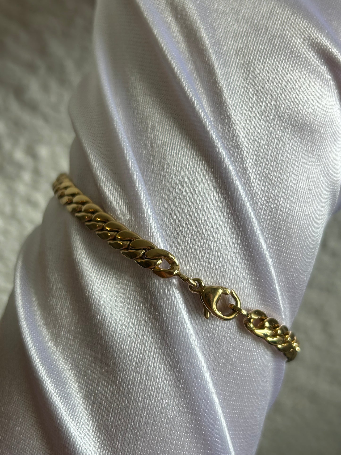 Magnifique bracelet en plaqué or d’occasion maille anglaise