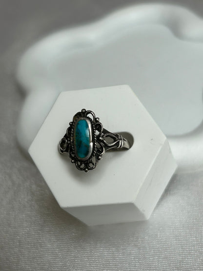 Bague vintage en argent et motifs avec pierre couleur turquoise taille 57