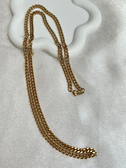 Jolie collier chaîne vintage doré belles mailles