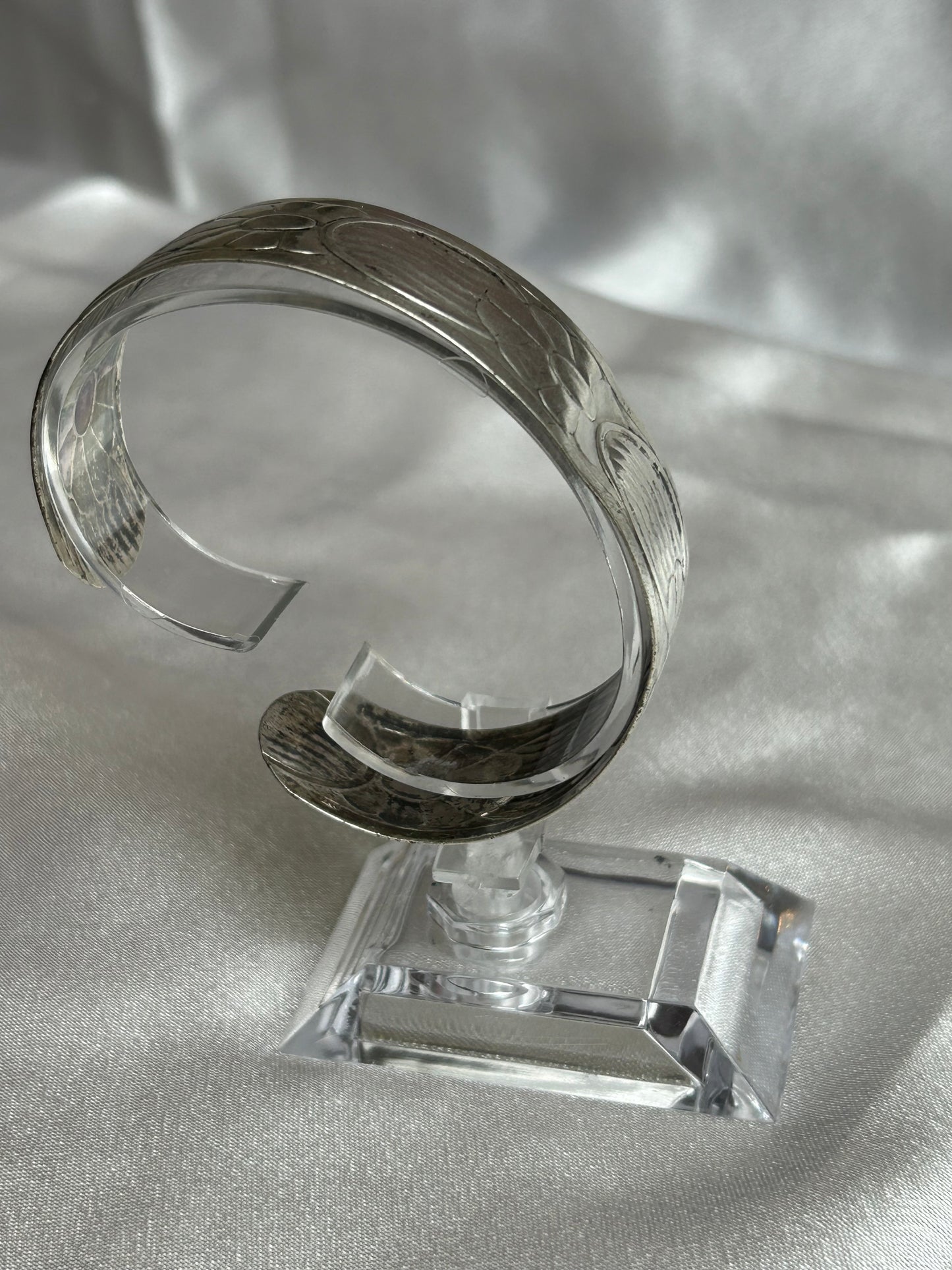 Bracelet jonc en argent vieilli