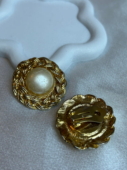 Boucles d’oreilles vintage pins fleur doré et nacré