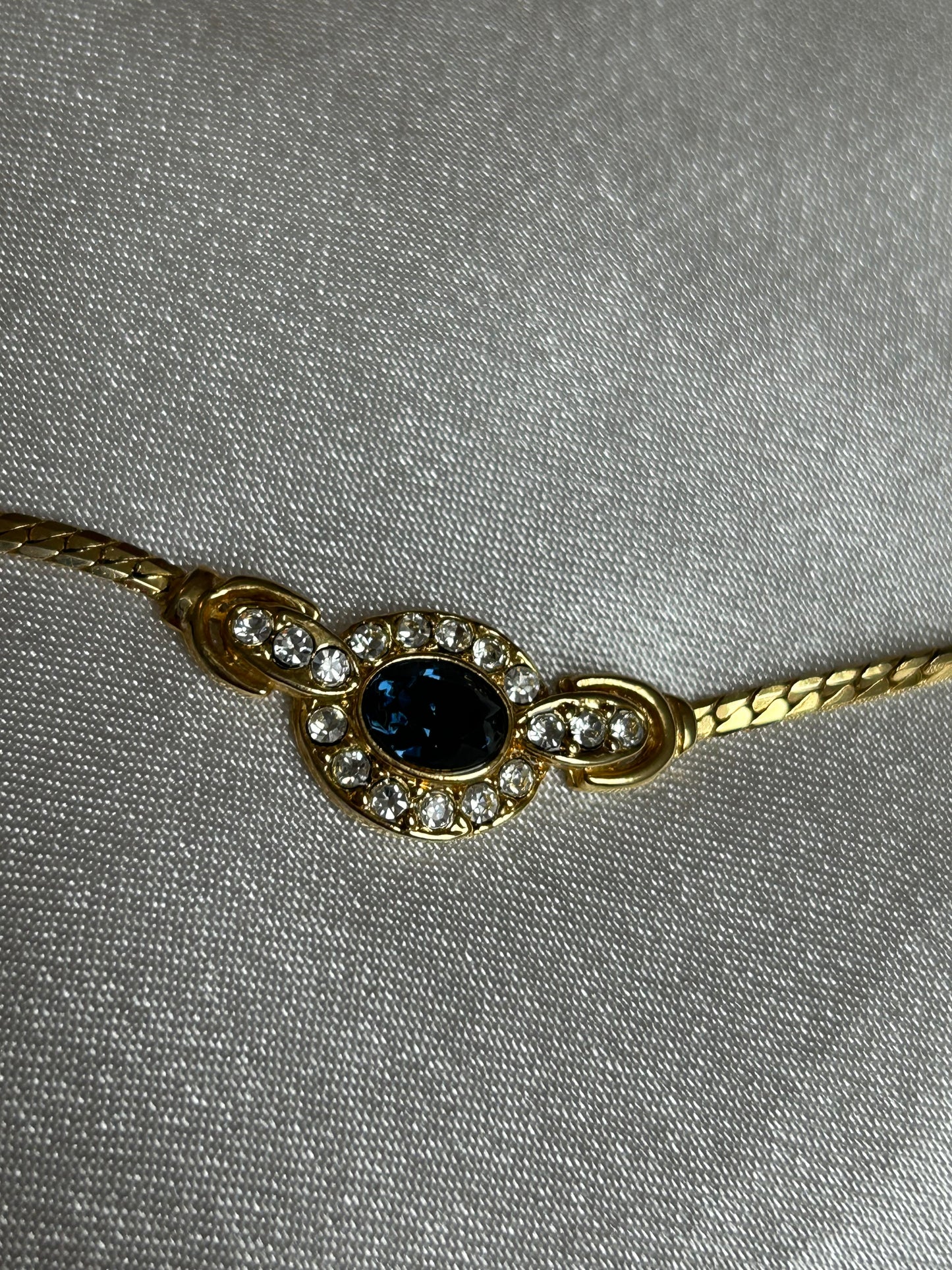 Collier vintage doré et pierre bleu avec strass