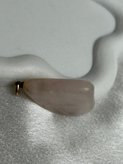 Pendentif vintage pierre rose pâle