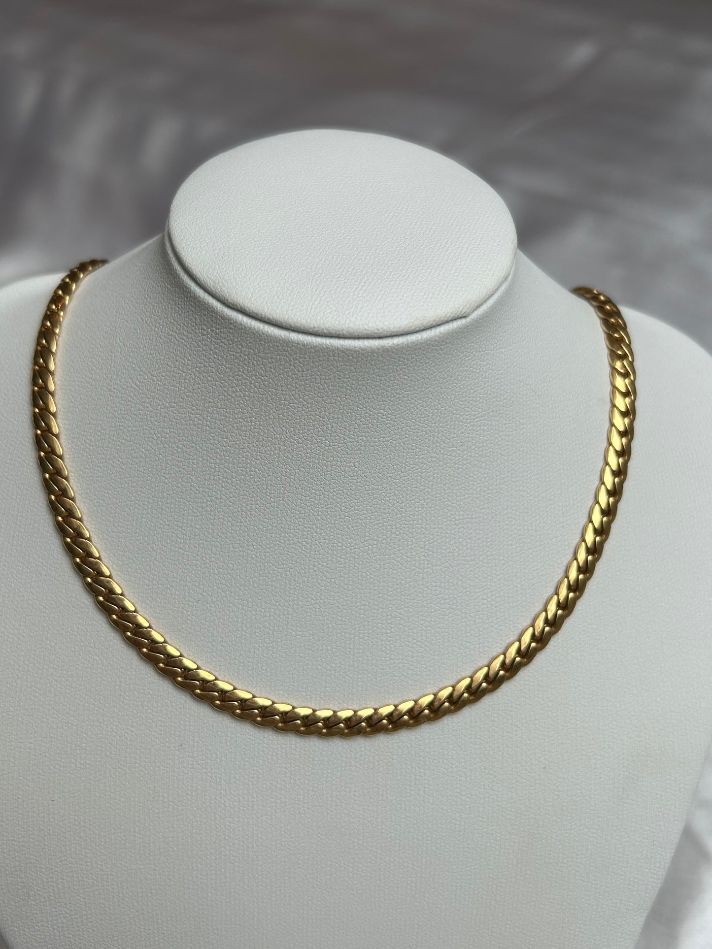 Collier en plaqué or mailles anglaises