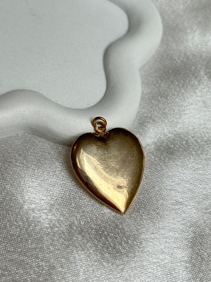 Pendentif vintage doré et nacré modèle cœur qui s’ouvre