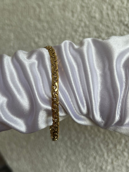 Splendide bracelet maille plates plaqué or d’occasion