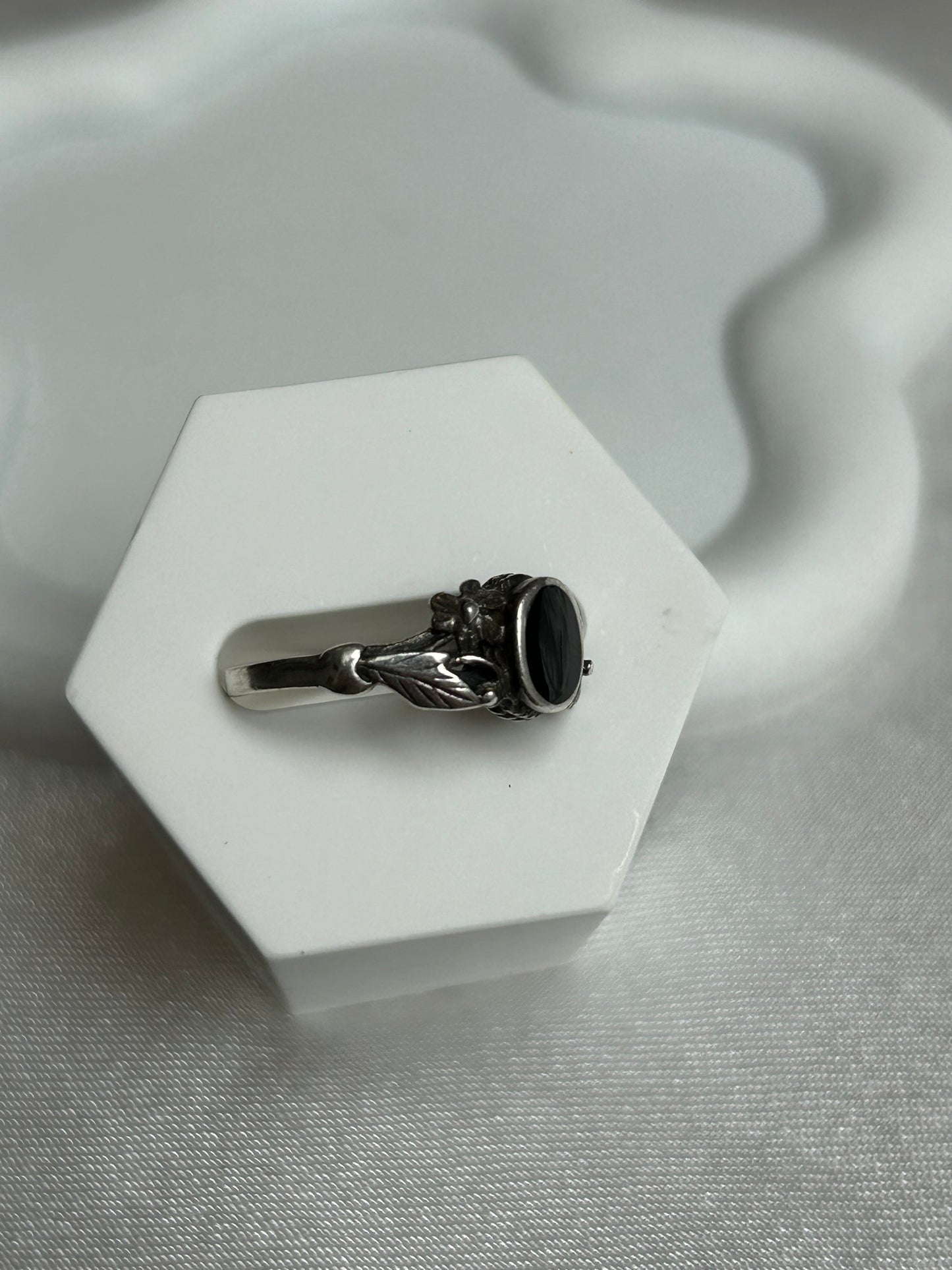 Bague vintage en argent taille 56 et pierre noir