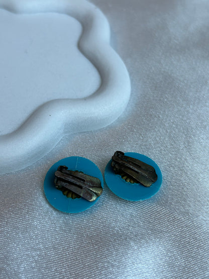 Boucles d’oreilles pins vintage bleue