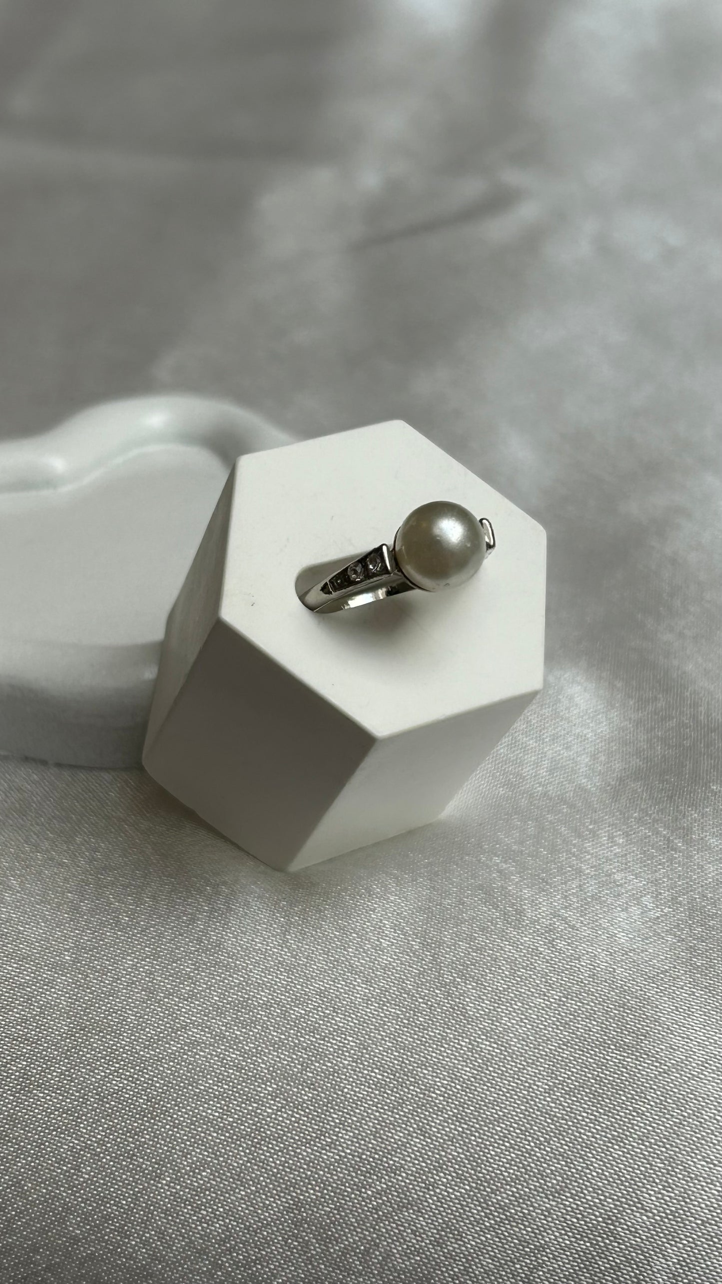 Bague argenté et perles avec strass taille 50