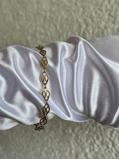 Splendide bracelet en plaqué or mailles ovales