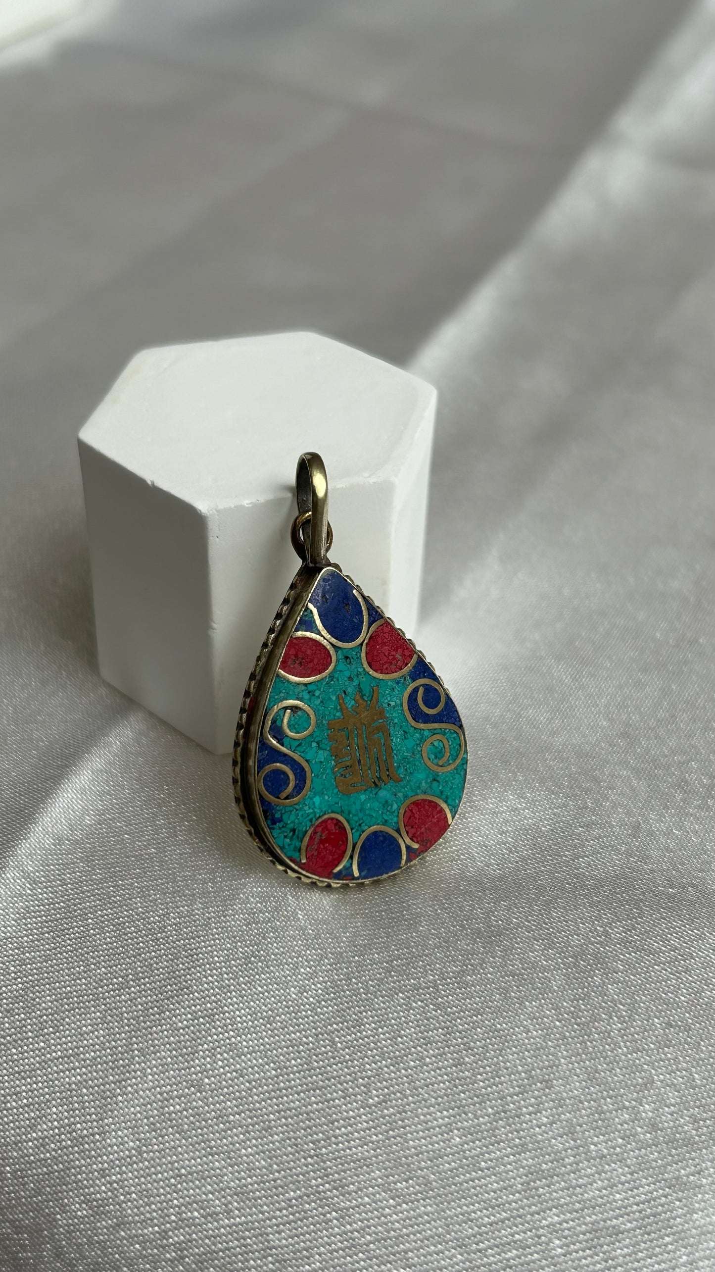 Pendentif vintage argenté et bleu
