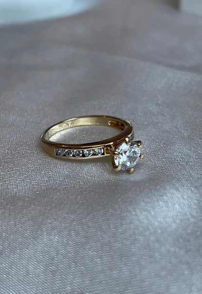 Splendide Bague Solitaire avec Strass en Plaqué Or