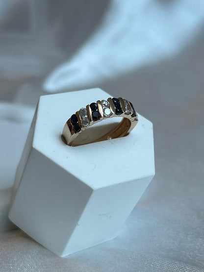 Bague en plaqué or taille 51 et pierre bleu nuit et transparente