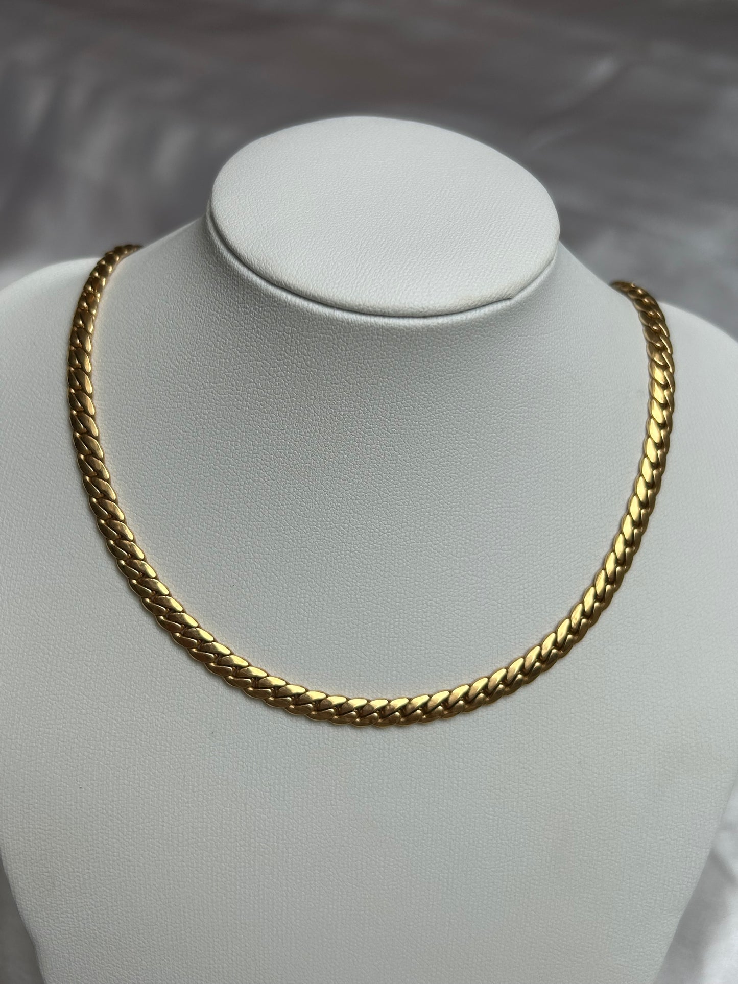 Collier en plaqué or mailles anglaises