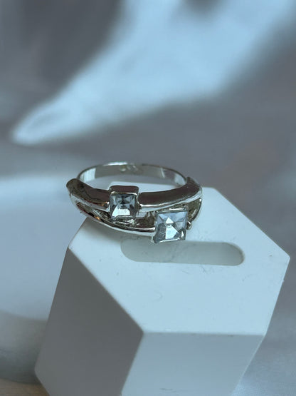 Bague vintage argenté taille ajustable et strass