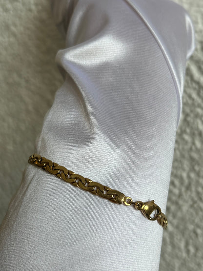 Splendide bracelet maille plates plaqué or d’occasion