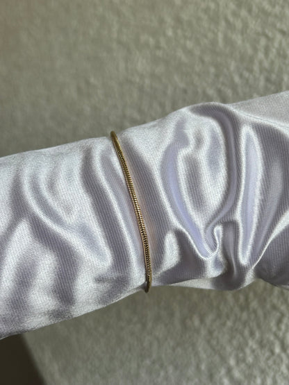 Bracelet en plaqué or maille raffinée