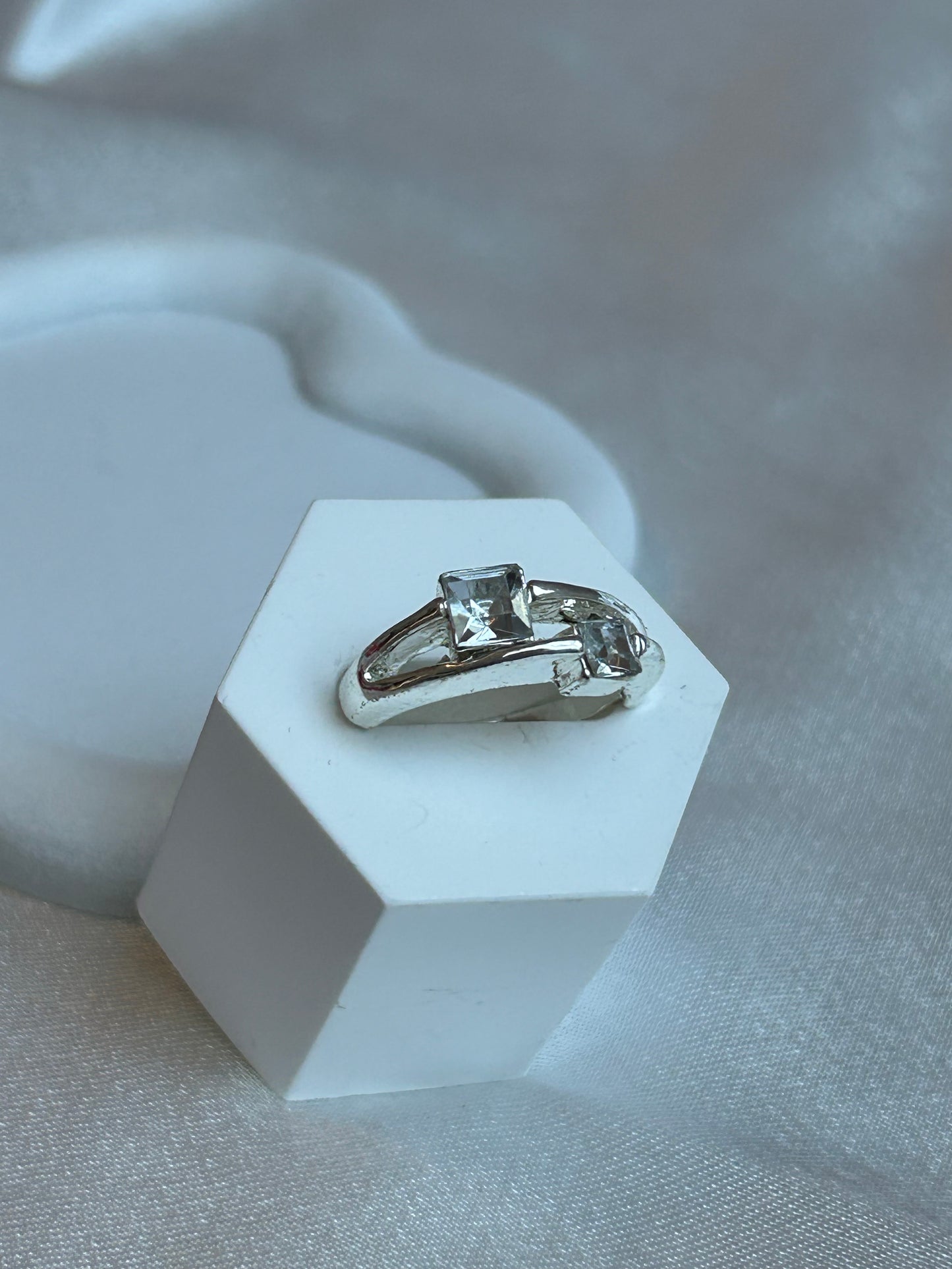 Bague vintage argenté taille ajustable et strass