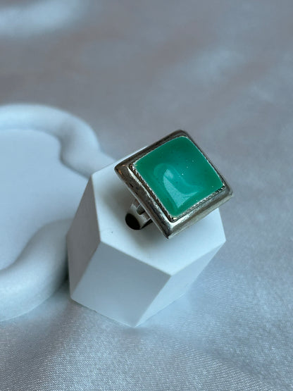 Bague vintage argenté et verte ajustable