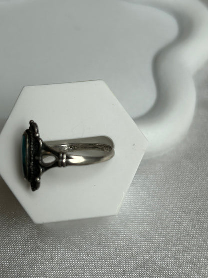 Bague vintage en argent et motifs avec pierre couleur turquoise taille 57