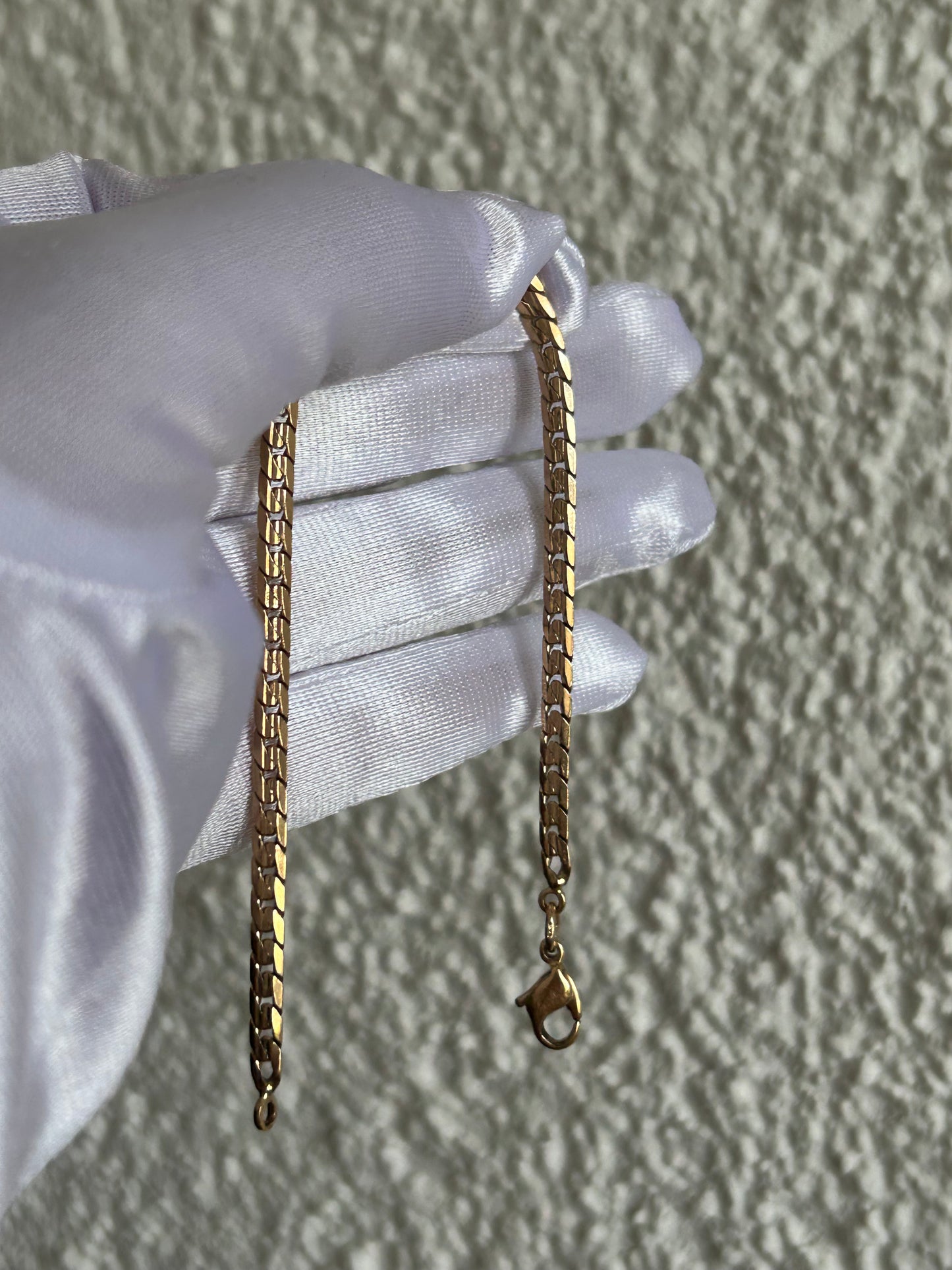 Splendide bracelet en plaqué or maille plates